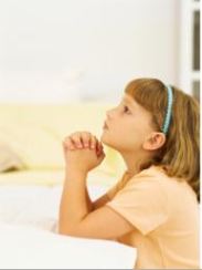 praying child